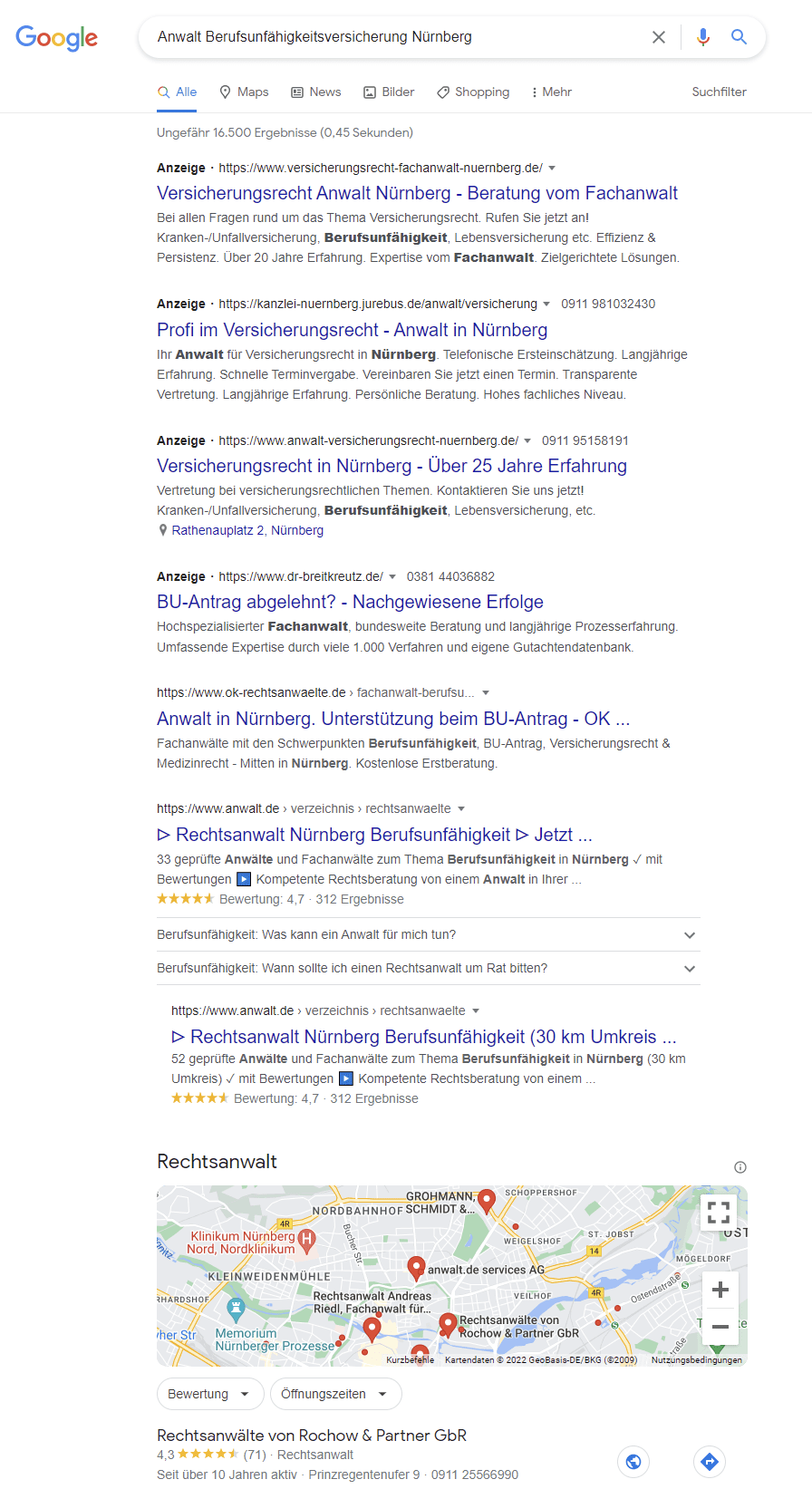 Suchen Sie nicht irgendeinen Rechtsanwalt in Nürnberg, wenn es um Probleme mit der Anerkennung Ihrer Berufsunfähigkeit und der Zahlung der Berufsunfähigkeitsrente geht; wir von der Deutschen Schadenshilfe empfehlen Ihnen einen besonders kompetenten Fachanwalt aus unserem Experten-Netzwerk, der viel Erfahrung im Umgang mit Berufsunfähigkeitsversicherungen hat. (Screenshot Google Suche nach "Anwalt Berufsunfähigkeitsversicherung Nürnberg" am 14.06.2022)