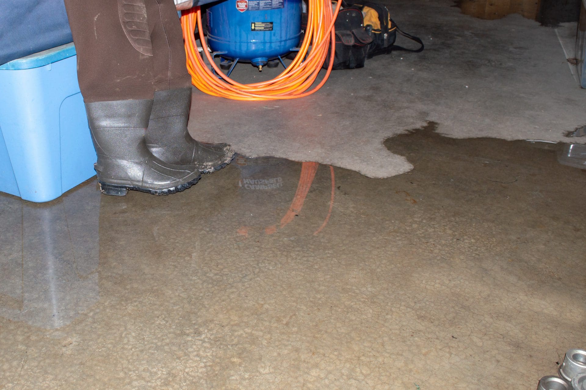 Grundwasser im Keller - wer zahlt, was tun? Oft ist es leider kein Fall für die Versicherung... (© Diane / stock.adobe.com)
