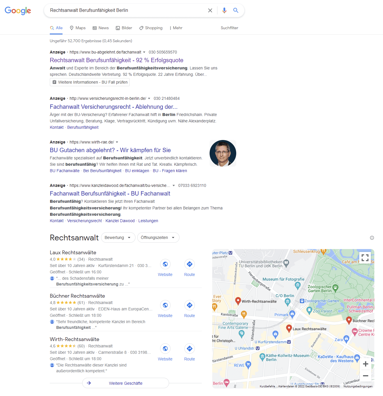 Vertrauen Sie nicht auf einen x-beliebigen Anwalt in Berlin zum Thema Berufsunfähigkeitsversicherung, sondern lassen Sie sich einen ausgewiesenen Profi aus dem Experten-Netzwerk der Deutschen Schadenshilfe vermitteln! (Screenshot Google Suche nach "Rechtsanwalt Berufsunfähigkeit Berlin" am 14.06.2022)